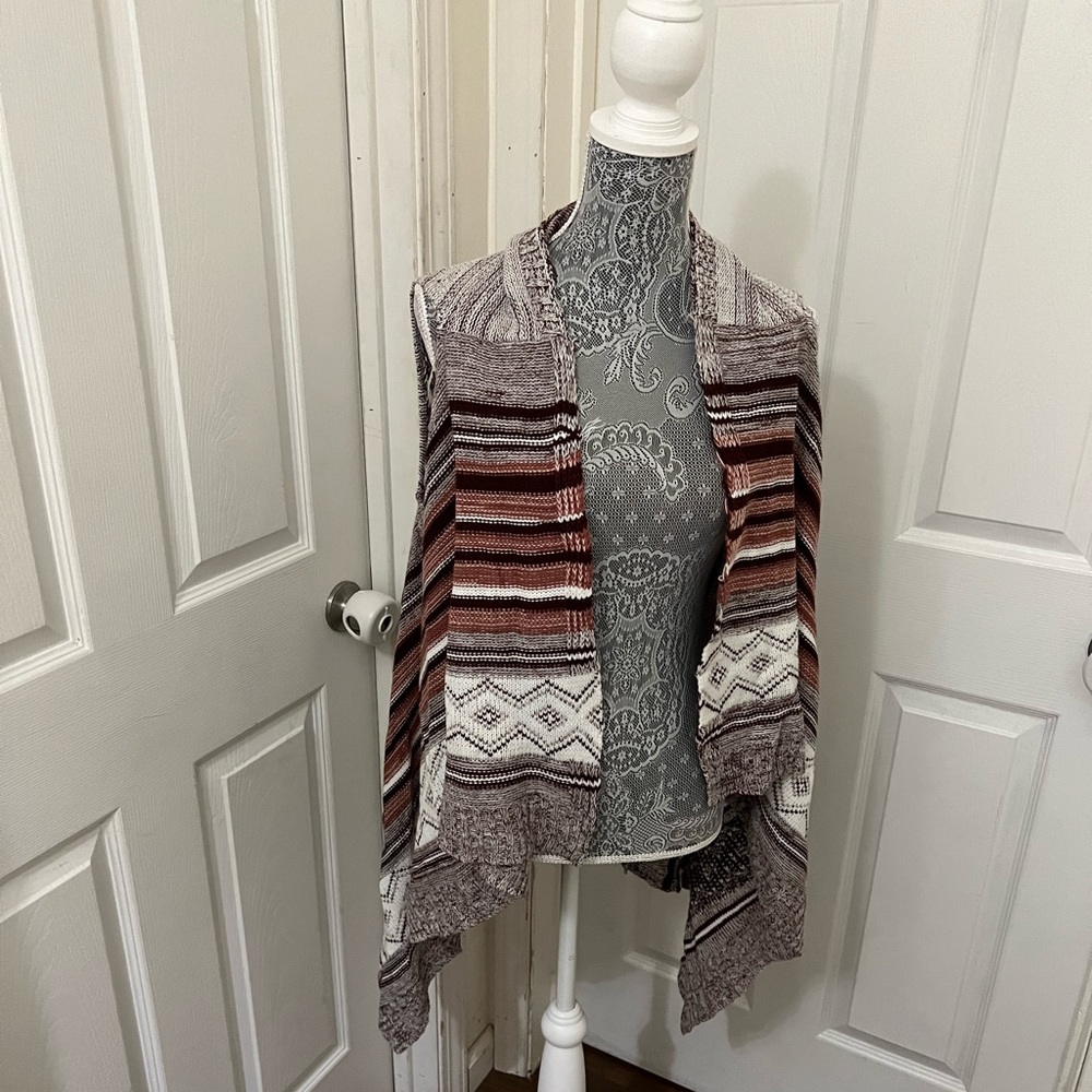 Sweater vest